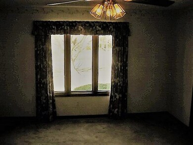 Formal Dining