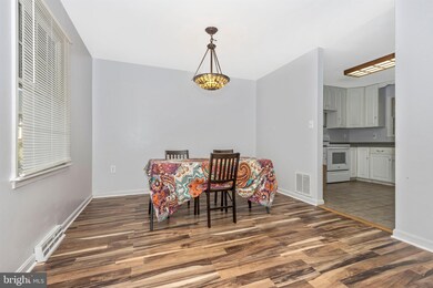 1931 Maplewood Dr, Hagerstown, MD 21740 - photo 7