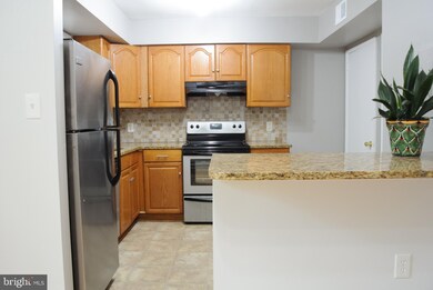 2371 Emerald Heights Ct, Reston, VA 20191 - photo 2