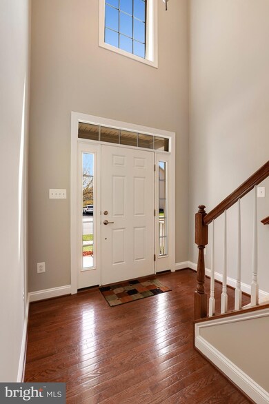 13309 Woodport Rd, Clarksburg, MD 20871 - photo 2
