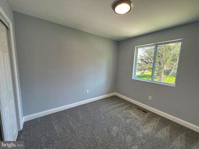 8839 Sigrid Rd, Randallstown, MD 21133 - photo 4