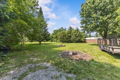 72 N Elm St, Saint Albans, VT 05478 - photo 2