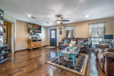 416 E Monterey St, Denison, TX 75021 - photo 5