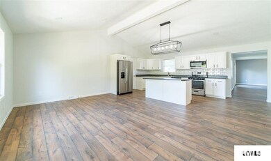 1228 Rutledge Dr, Lincoln, IL 62656 - photo 3