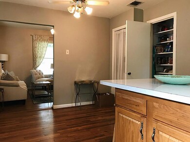 1811 Oxford St, Houston, TX 77008 - photo 6