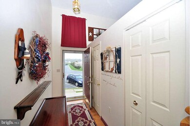 6296 Samara Cir, Sykesville, MD 21784 - photo 5