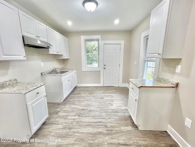 921 Hamm Ct, Scranton, PA 18505 - photo 3