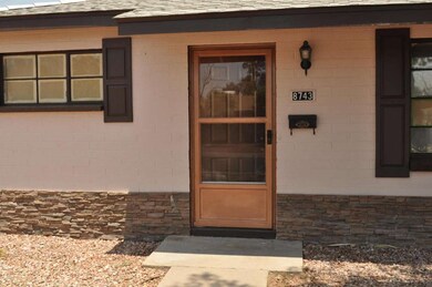 EXTERIOR ENTRANCE