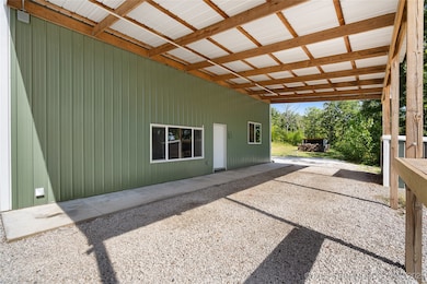 214 Shady Ln, Gore, OK 74435 - photo 2