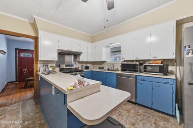 702 N Boudreaux