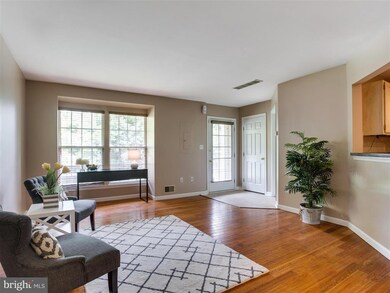 8303 Green Heron Way, Lorton, VA 22079 - photo 3