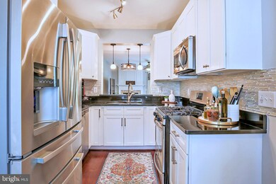 21834 Elkins Terrace unit 48, Sterling, VA 20166 - photo 3