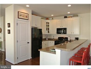 811 N Aikens Tavern Ct, Newark, DE 19702 - photo 4