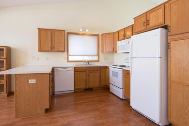 12595 Thrush St NW, Coon Rapids, MN 55448 - photo 6