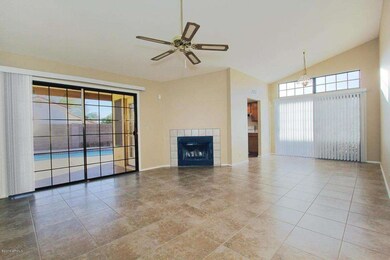 7839 W Julie Dr Glendale AZ-large-005-Ti