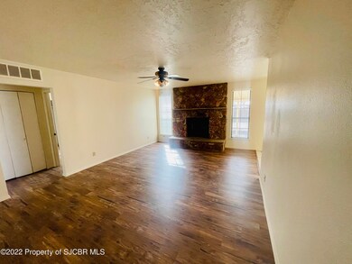 31DFBE0B-949D-4420-B0E8-8485770A8C71