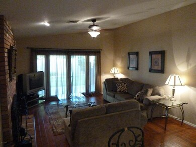 Living room 2