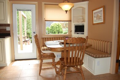 5511 Cumnock Rd, Louisville, KY 40291 - photo 7