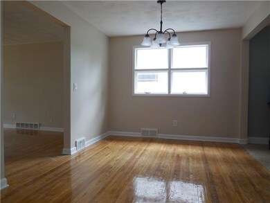 Dining Room HARD WOOD FLOORS RESURFACED !! FRESHLY