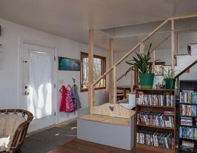 3481 Vine Rd-4