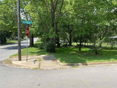 501 W Morton St, Denison, TX 75020 - photo 7