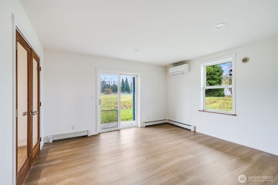 31321 Lebor Devore Rd E, Eatonville, WA 98328 - photo 4