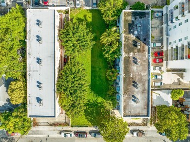 829 SW 2nd St, Miami, FL 33130 - photo 6