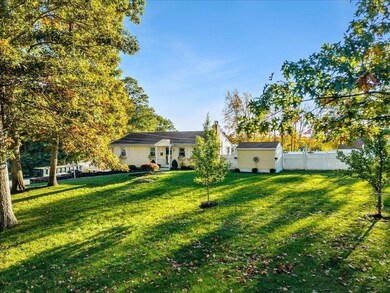 113 Scadding St, Taunton, MA 02780 - photo 3