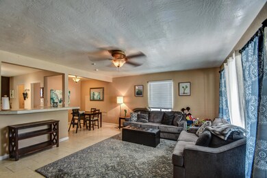 family room 2