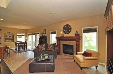 9618 Mccormack Dr, Lenexa, KS 66227 - photo 4