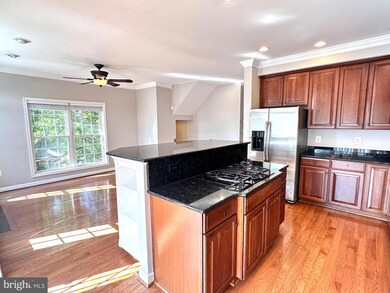 16436 Steerage Cir, Woodbridge, VA 22191 - photo 3