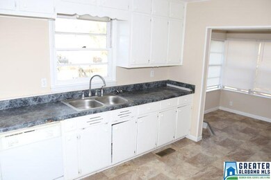 1729 2nd St NE, Center Point, AL 35215 - photo 5