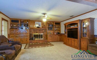 217 Doyle St, Longview, TX 75601 - photo 3