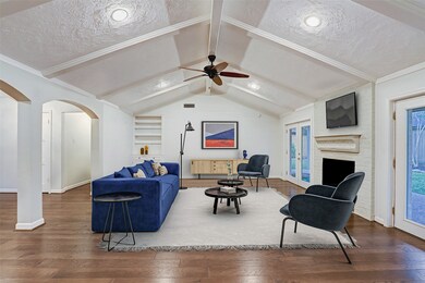 10115 Cedar Creek Dr, Houston, TX 77042 - photo 5