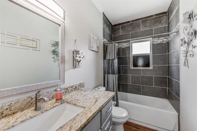 6923 Finch St, Houston, TX 77028 - photo 4