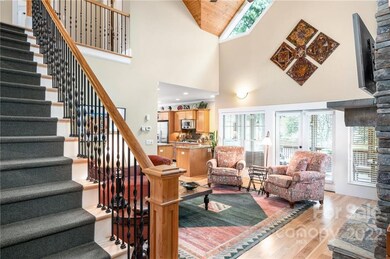 Open, Flowing Floor Plan