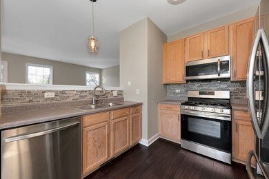 24040 Walnut Cir unit 181401, Plainfield, IL 60585 - photo 6