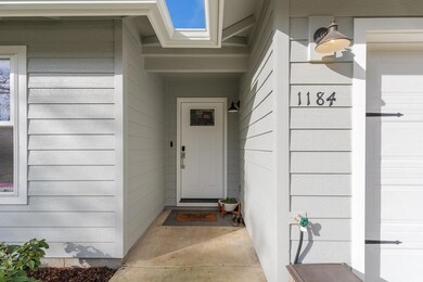 batch_02-1184NEBeaconDr-005