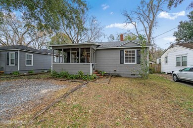 1139 Wycoff Ave, Jacksonville, FL 32205 - photo 2