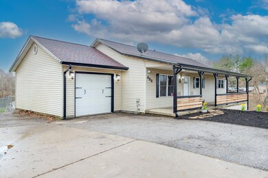 Front 483 Country Lane