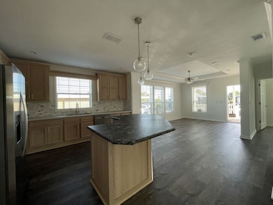 925 W Sand Cay Ave unit 723, Venice, FL 34285 - photo 6