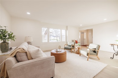 36 Round Hill Rd, Henrietta, NY 14467 - photo 7