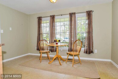 8507 Tysons Ct, Vienna, VA 22182 - photo 7