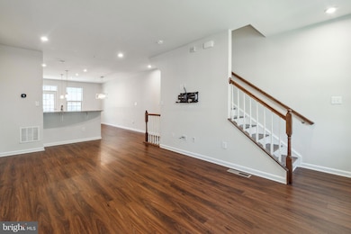 7870 Fletcher Way, Hanover, MD 21076 - photo 4