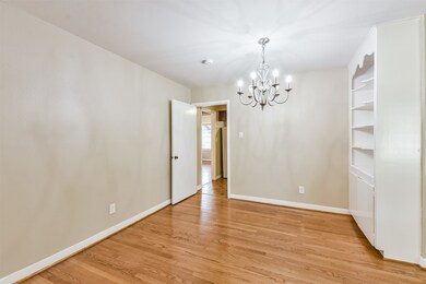 5231 Willowbend Blvd, Houston, TX 77096 - photo 7