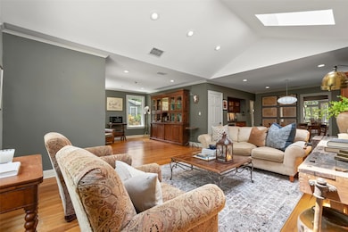 2208 Mountain View Rd, Austin, TX 78703 - photo 7