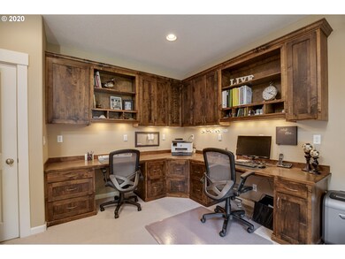 2045 N Walnut St, Canby, OR 97013 - photo 5