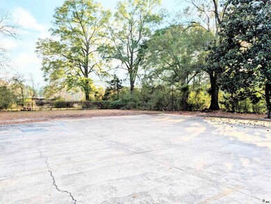 644 E Jefferson Ave, Bastrop, LA 71220 - photo 5