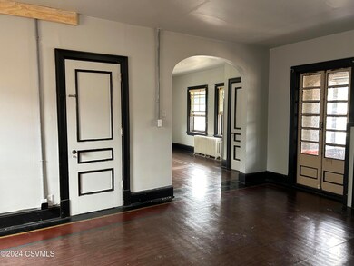 224 N Shamokin Apt 3 St, Shamokin, PA 17872 - photo 2