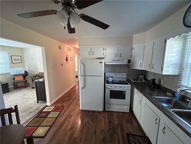 1833 N Cedar St, Nevada, MO 64772 - photo 3